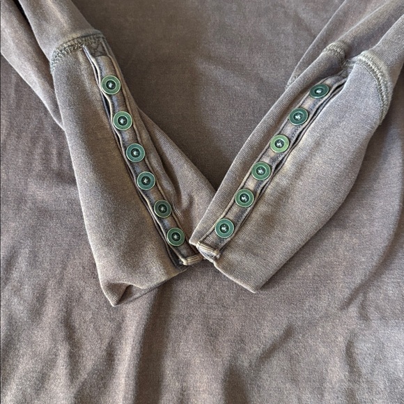 Peruvian Connection Rust Long Sleeve Top - Picture 2 of 6